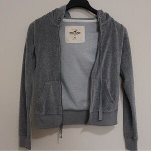Velvet grey zip-up